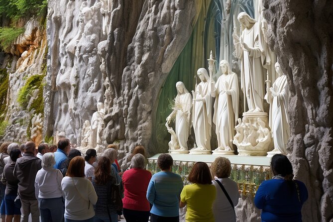 Lourdes, Guided Walking Tour in the Sanctuary - Meeting Point and End Point Information