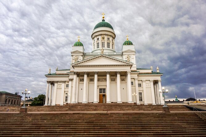 Love on the Streets of Helsinki - Romantic Walking Tour - Local Guide Experience