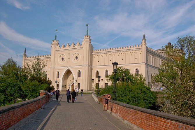 Lublin: Old Town Highlights Private Walking Tour - Cancellation Policy