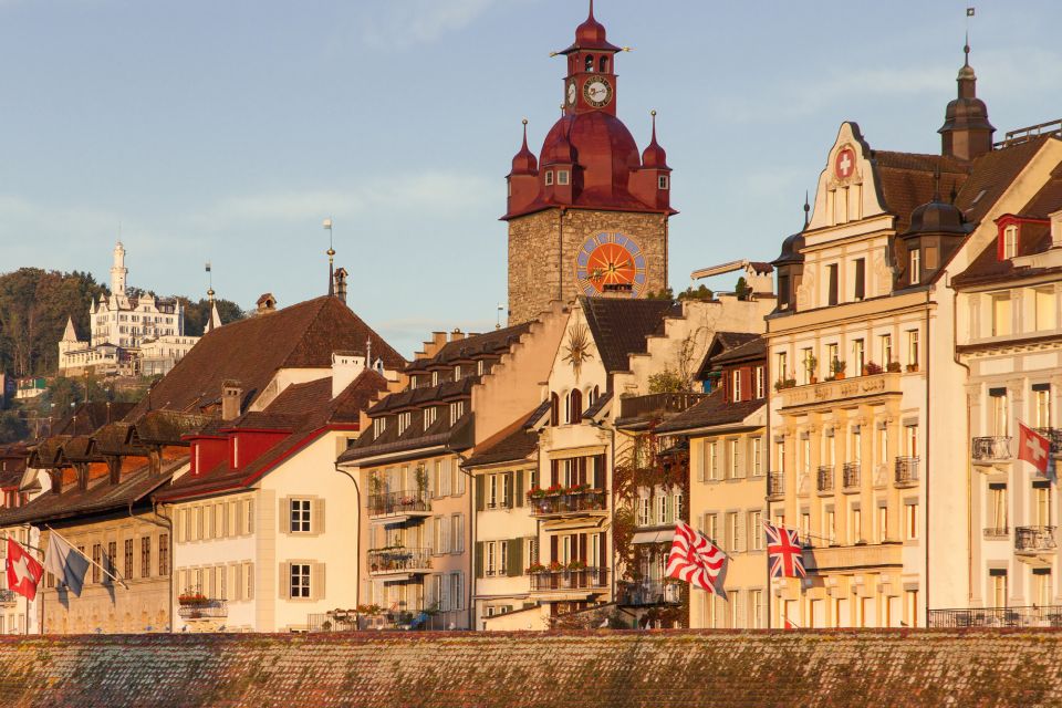 Lucerne: First Discovery Walk and Reading Walking Tour - Meeting Point Options