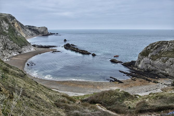 Lulworth Cove & Durdle Door Mini-Coach Tour From Bournemouth - Cancellation Policy