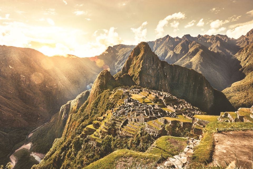 Machu Picchu: Ruins & Machu Picchu Mountain Official Tickets - Experience Highlights