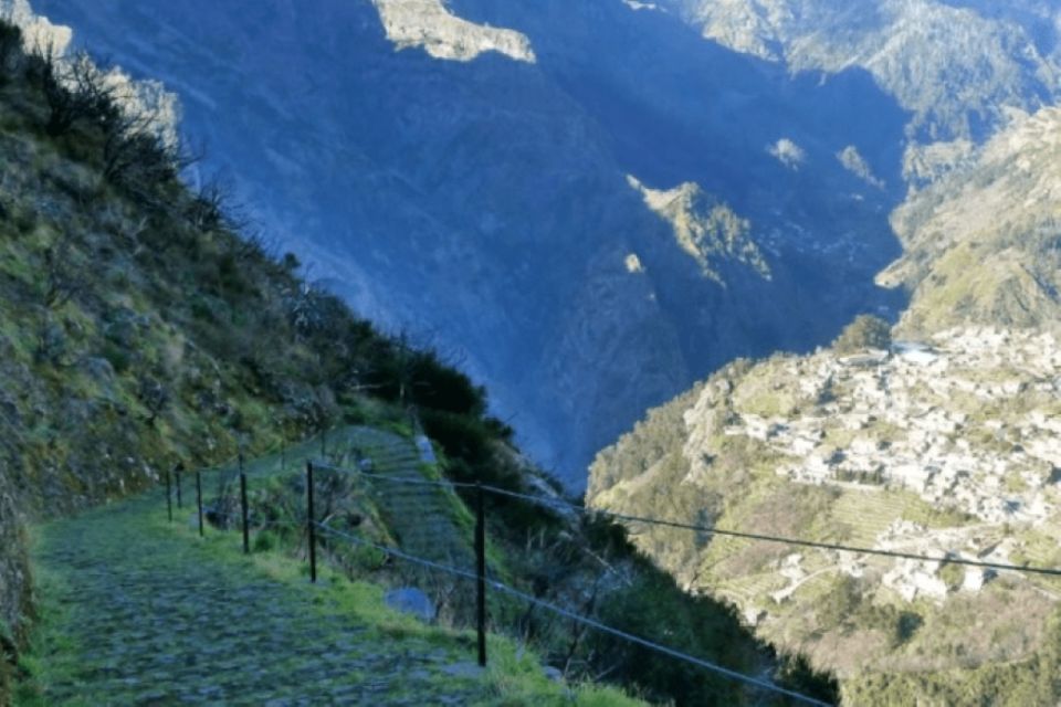 Madeira : Nuns Valley - "Curral Das Freiras" - Tour Highlights in Madeira
