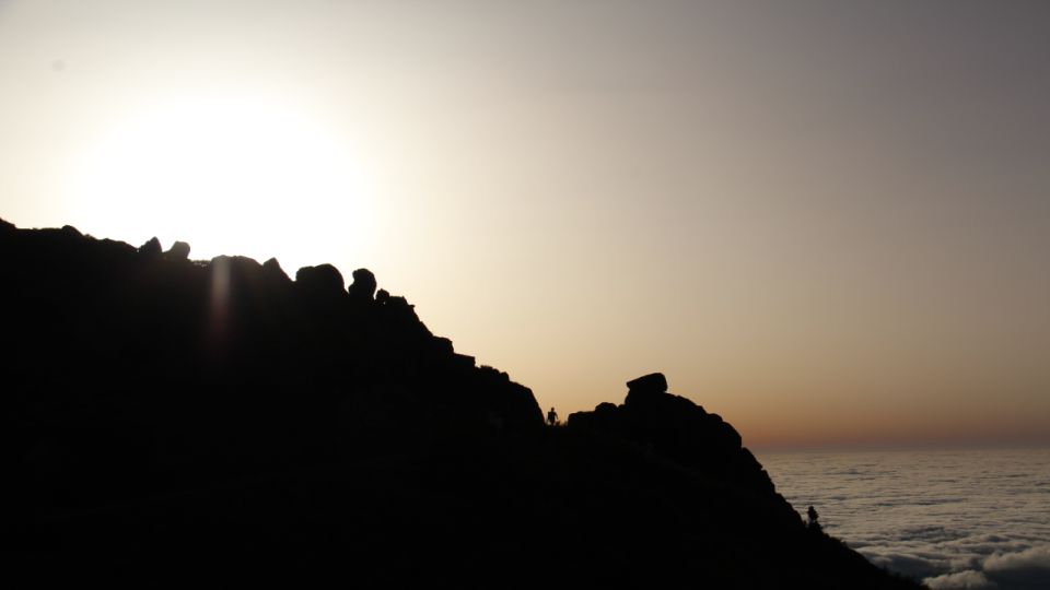 Madeira: Pico Do Areeiro Sunrise Tour - Tour Highlights