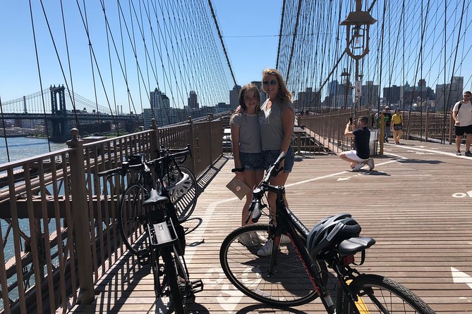 Manhattan and Brooklyn Bridge Bicycle Tour - Inclusions and Amenities