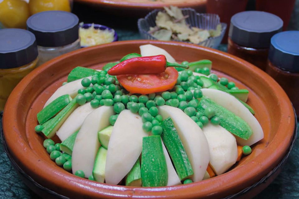 Marrakesh: Moroccan Dishes Cooking Class With a Local Chef - Logistics