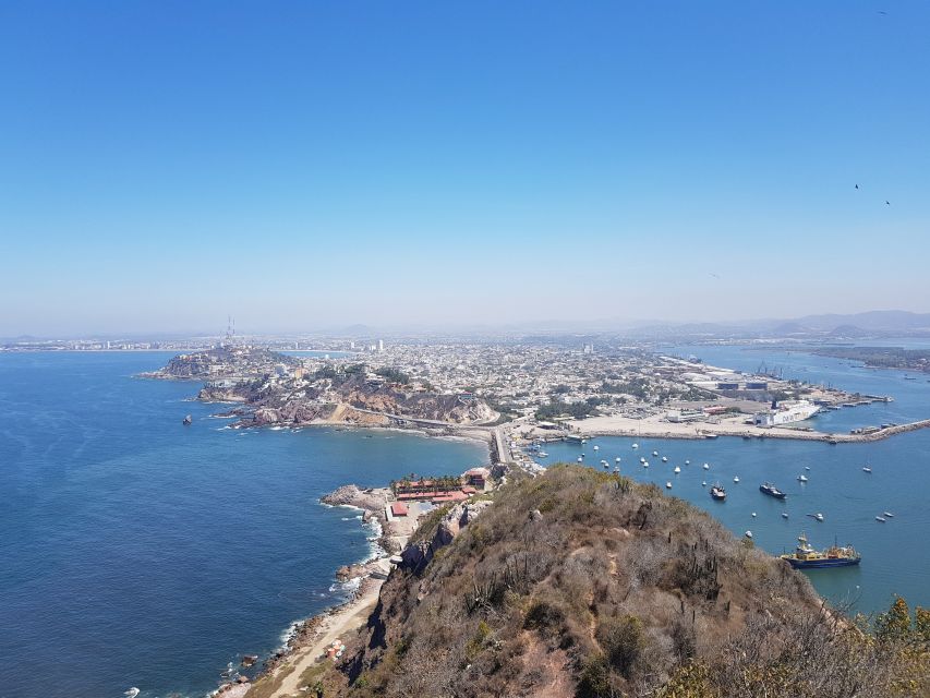 Mazatlan: El Faro Lighthouse Tour With Free Digital Photos - Experience Highlights at El Faro Lighthouse