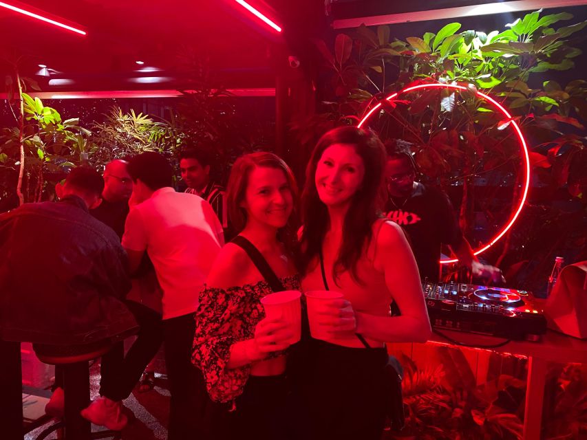 Medellín Nightlife: Rooftops, Local Partys and Techno Clubs - Rooftop Experiences in the City