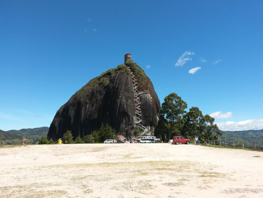 Medellin: Peñol Rock and Guatape Group Tour - Tour Experience Highlights