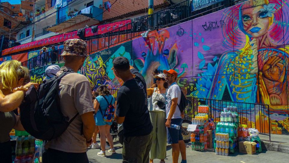 Medellin: Tour Comuna 13 Beyond the History and Graffiti - Tour Details