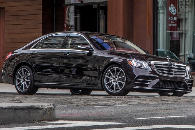 Mercedes S-Class Car Melbourne Airport To CBD - Vehicle Features