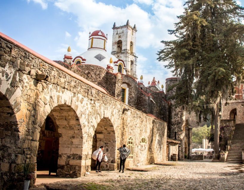 Mexico City Private Basaltic Prisms Tour: Magical Fountains - Activity Highlights