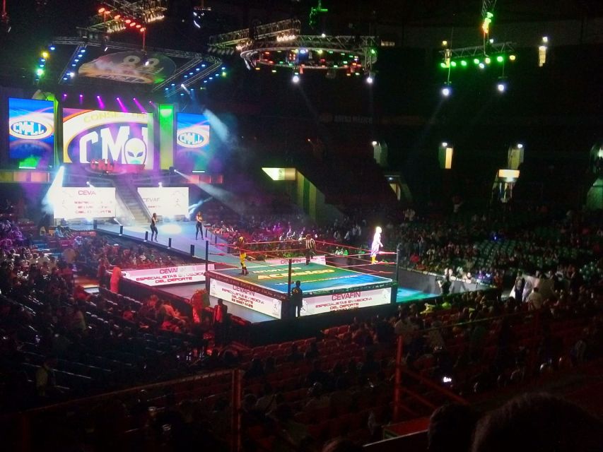 Mexico City: Wrestling Show Ticket & Double-Decker Bus Trip - Experience Highlights
