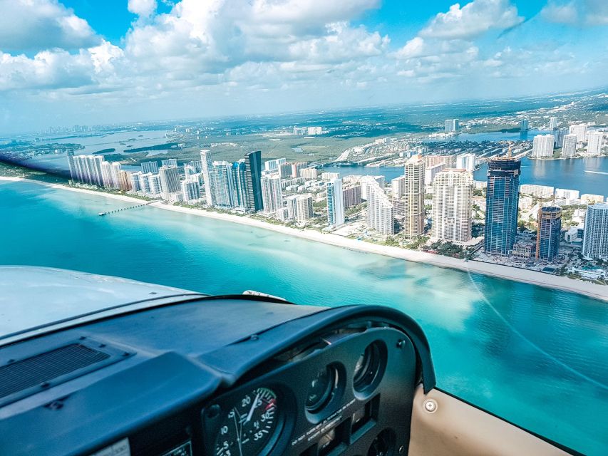 Miami Beach: South Beach Private Airplane Tour With Drinks - Flight Experience