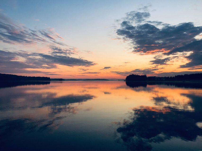 Midnight Sun Hike to the Shores of Lake Inari - Experience Highlights