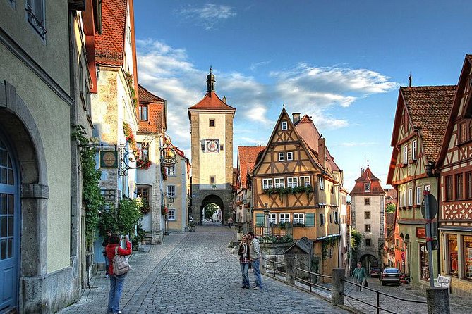 Minibus Tour From Frankfurt (Main) to Rothenburg (Tauber) - Pick-Up at the Hotel - Pick-Up Details