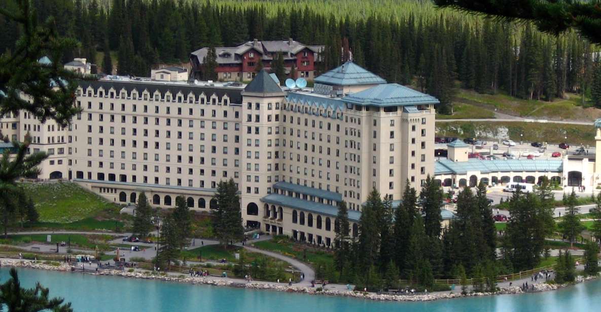 Minivan Airport Shuttle: Lake Louise --- Calgary - Airport Pickup Information