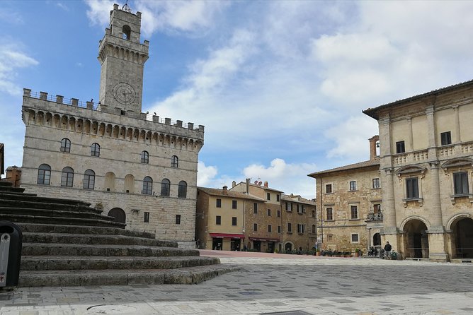 Montepulciano Walking Tour and Wine Toast - Wine Tasting Experience
