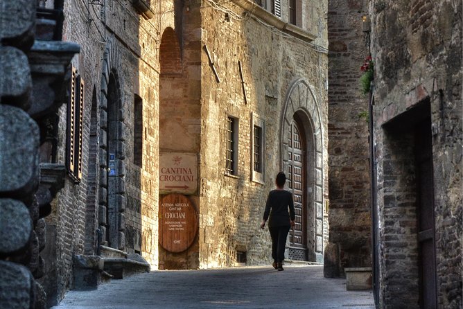 Montepulciano Walking Tour With Food and Wine Tastings - Key Information