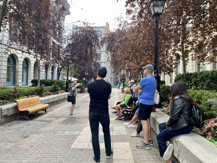 Montreal: East and West Old Montreal Guided Walking Tour - Experience