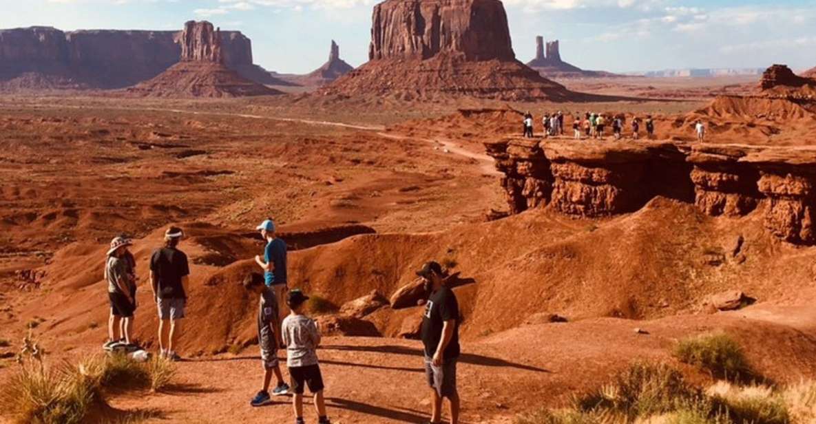 Monument Valley: Backcountry Jeep Tour With Navajo Guide - Experience Highlights