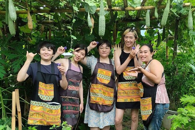 Morning Cooking Class in Organic Garden Chiang Mai - Cooking Techniques and Recipes