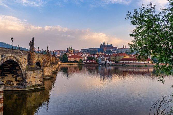 Munich to Prague - Private Transfer With 2 Hours of Sightseeing - Traveler Expectations and Amenities