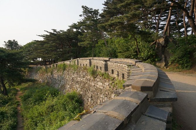 Namhansanseong UNESCO Historical Sites and Korean Folk Village-Private Tour - Guide Expertise