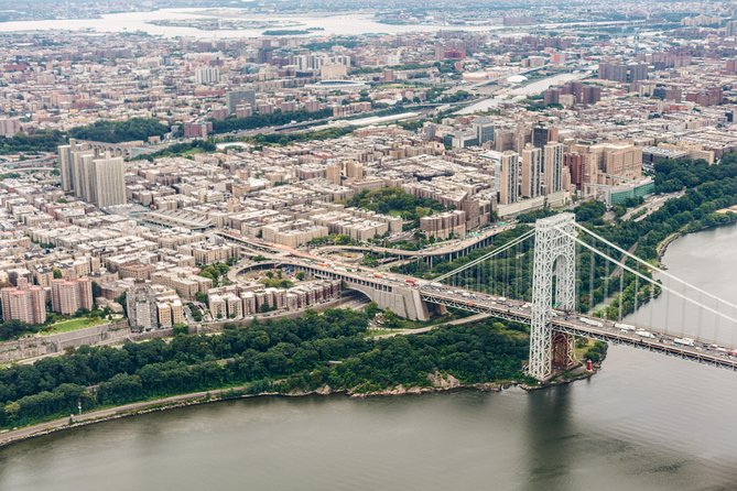 New York Helicopter Flight: Grand Island - End Point Experience