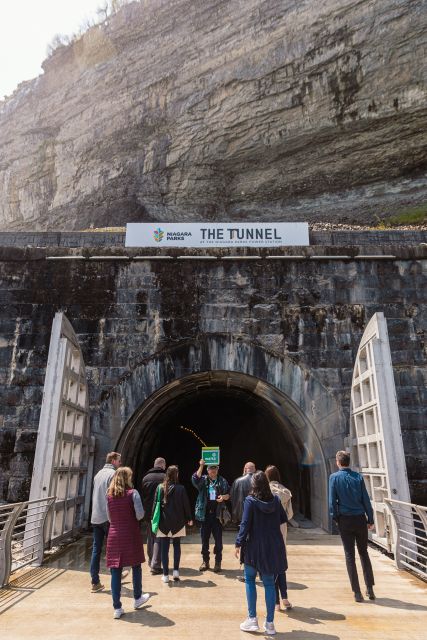 Niagara: Power Station and Tunnel Under the Falls Tour - Experience Highlights