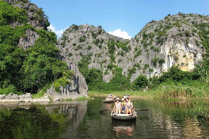 Ninh Binh in Spanish Is "Ninh Binh." - Review Breakdown and Authenticity
