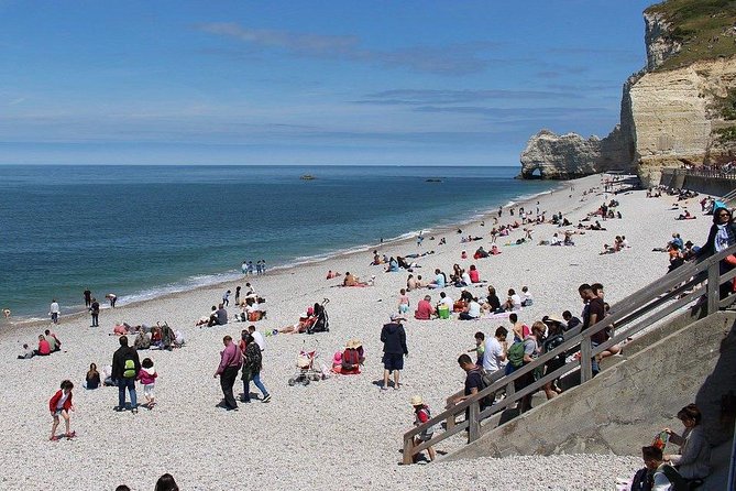 Normandy Beaches Private Tour From Paris With Hotel Pick up - Personalized Guided Tour Highlights