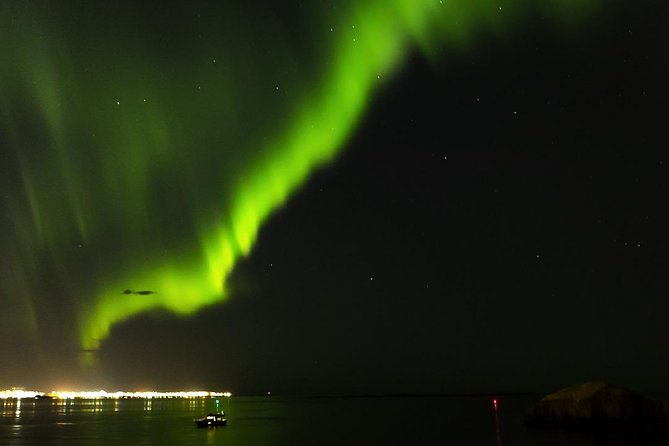 Northern Lights Yacht Cruise - Inclusions and Features on the Yacht