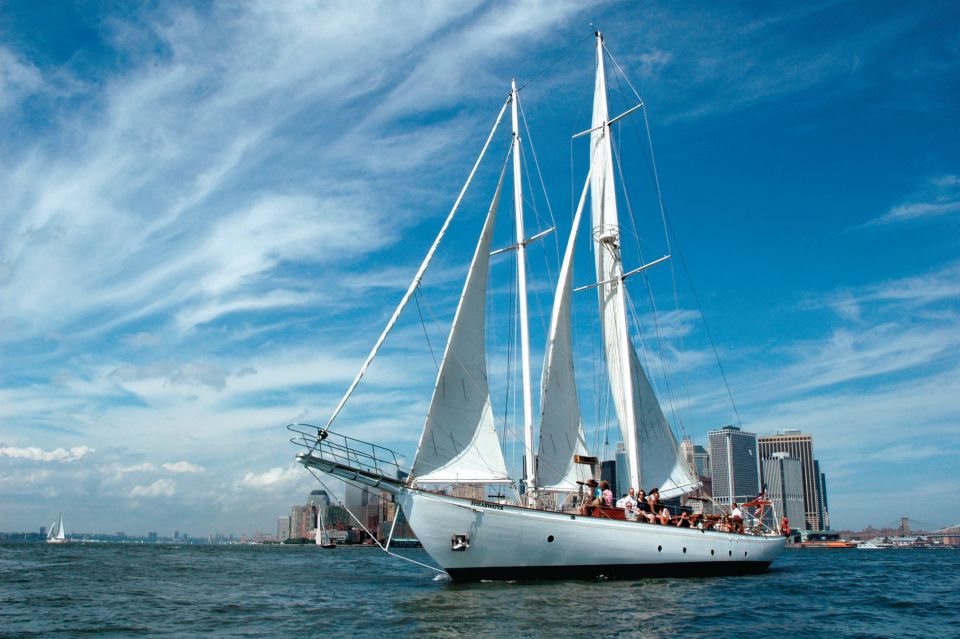 NYC: Golden Hour Cocktail or Champagne Brunch Sail - Experience Highlights