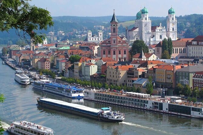 One Way Private Transfer From Passau to Prague - Service Overview
