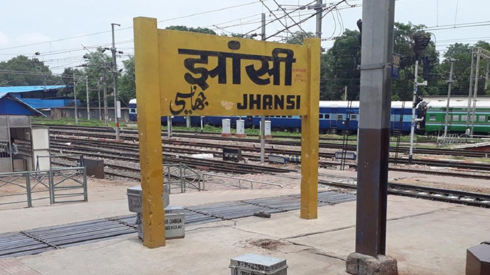 One Way Transfer From Khajuraho to Jhansi Railway Station - Booking Information