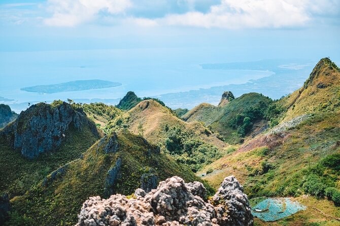 Osmeña Peak and Kawasan Falls Canyoneering Private Tour - Itinerary Highlights