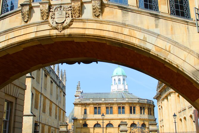 Oxford City Evening Walking Tour - Top Attractions With a Local - Meeting Details