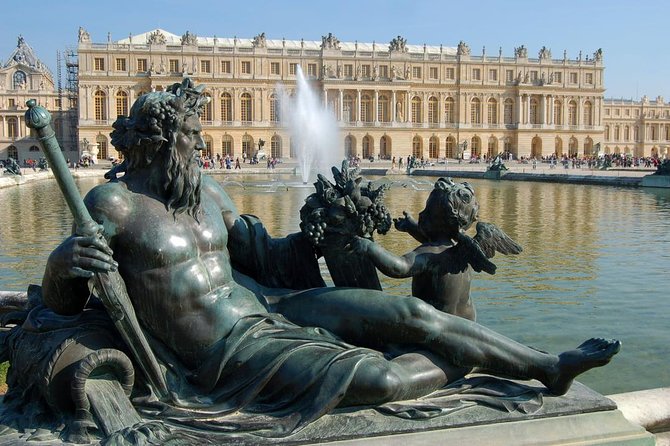 Palace of Versailles - Customer Support