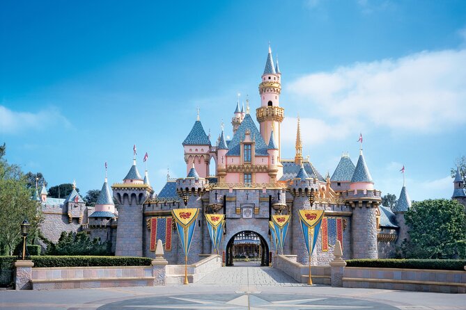 Paris City Private Transfer to Paris Disneyland in Car/Van - Location Information