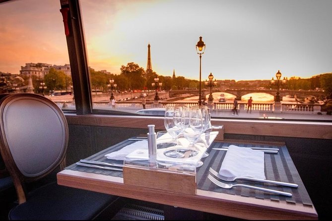 PARIS : Gourmet Dinner by Luxury Bus in the Capital of Lights - Tour Highlights