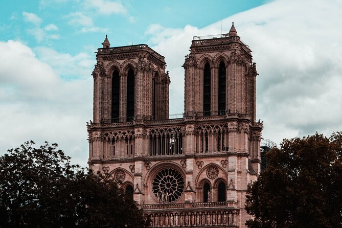 Paris: Marais Walk Self Guided Audio Tour - Highlights of the Marais District