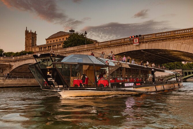 Paris Valentines Day Dinner Cruise by Bateaux-Mouches - Overview of the Romantic Experience