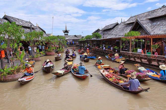 Pattaya Floating Market With Free Landmarks City Tour - Pickup Information Details