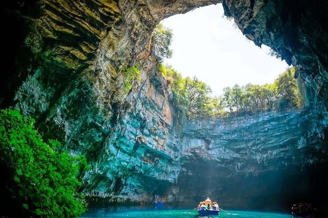 Phong Nha Cave & Paradise Cave Day Tour Small Group to Fairy Land - Inclusions and Amenities