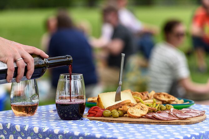 Pic-Nic Experience in Madrid With Games and Snacks - Snack Selection and Menu