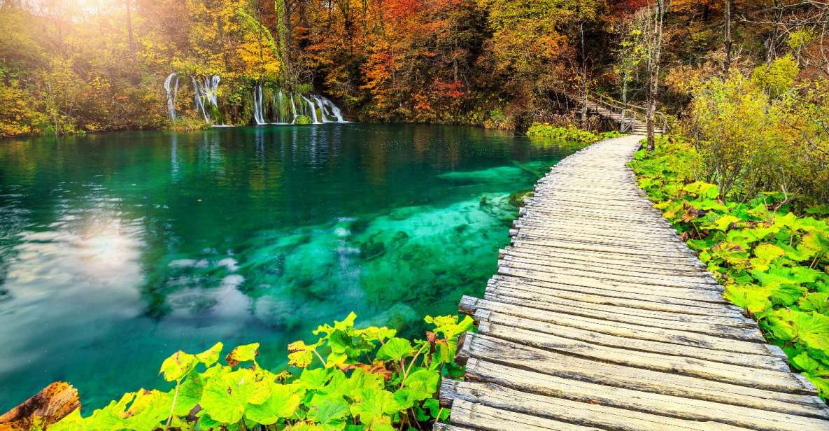Plitvice Lakes National Park: Day Trip From Omiš - Experience Highlights