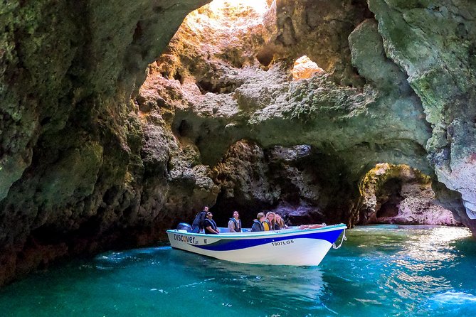 Ponta Da Piedade Cruise to Caves and Beaches With Local Guide - Traveler Experience