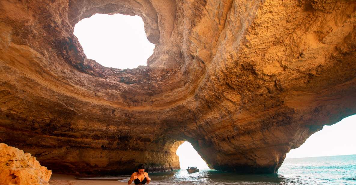 Portimão: Benagil Cave, Marinha Beach Speedboat Tour - Tour Description