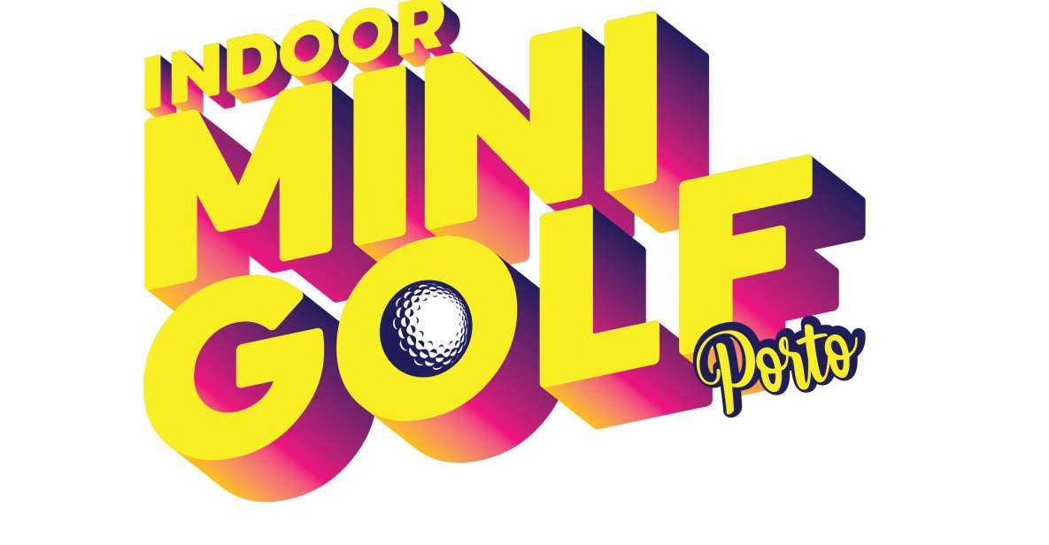 Porto: 18-Hole Indoor Mini Golf Ticket With UV Light Courses - Experience Highlights